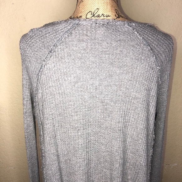 Free People We the Free Oversized Light Grey Waffle Knit Long Sleeve Top Size XS - Picture 9 of 9